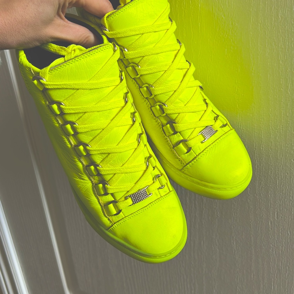 Balenciaga NEON 37